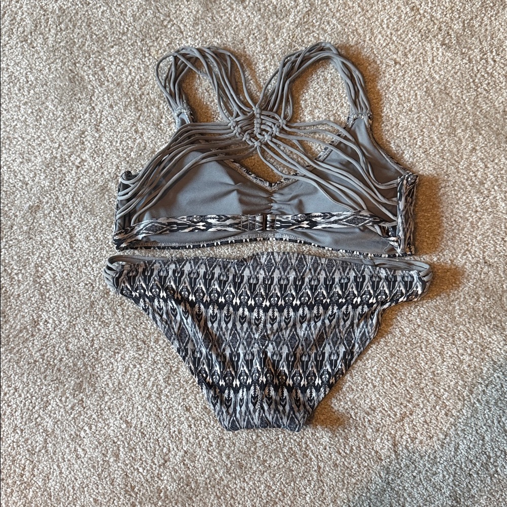 Ambrielle Gray Patterned Bikini Set - image 2